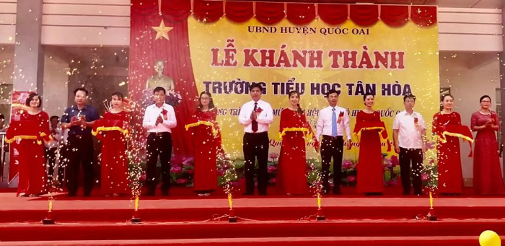 Quốc Oai: Khởi công, gắn biển công trình chào mừng Đại hội Đảng bộ huyện lần thứ XXIII