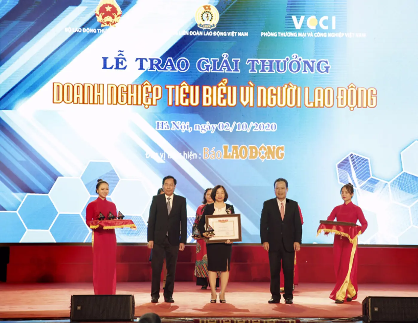 Tập đoàn BRG được vinh danh trong Bảng xếp hạng “Doanh nghiệp tiêu biểu vì người lao động 2019”