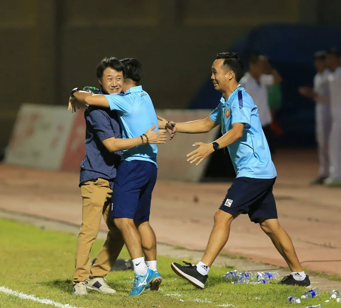 HLV trưởng Thanh Hoá: "Tự khắc cầu thủ cảm nhận và bản thân họ phải thay đổi"