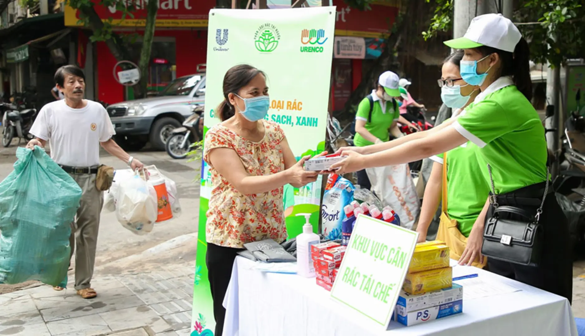 Unilever và URENCO gỡ nút thắt cho Hà Nội phân loại rác tại nguồn