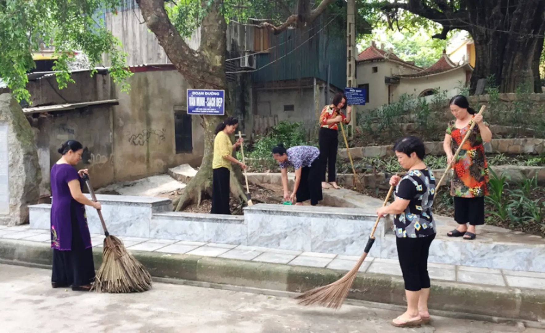 [Củng cố niềm tin bằng “dân vận khéo”]: Bài 3: Khẳng định vai trò cầu nối chính quyền và người dân