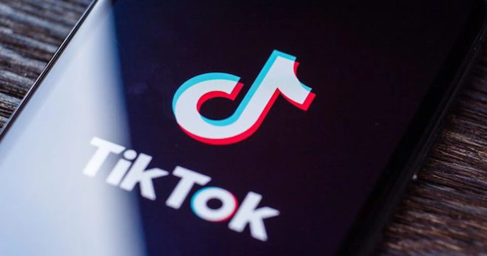 iOS 14 'bắt quả tang' TikTok thu thập dữ liệu người dùng