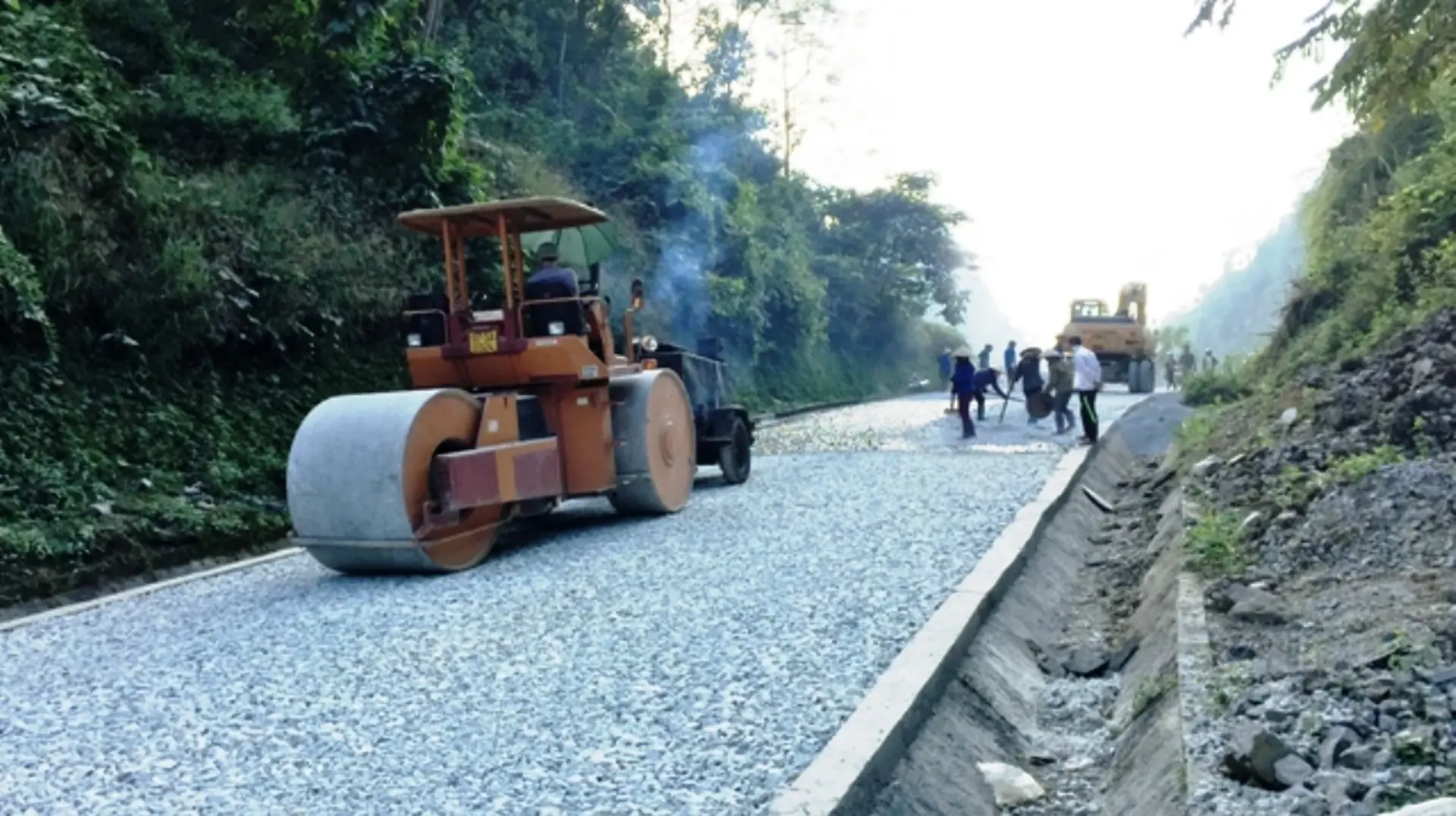 Phát hiện nhà thầu gian lận trong đấu thầu gói sửa chữa Quốc lộ 3