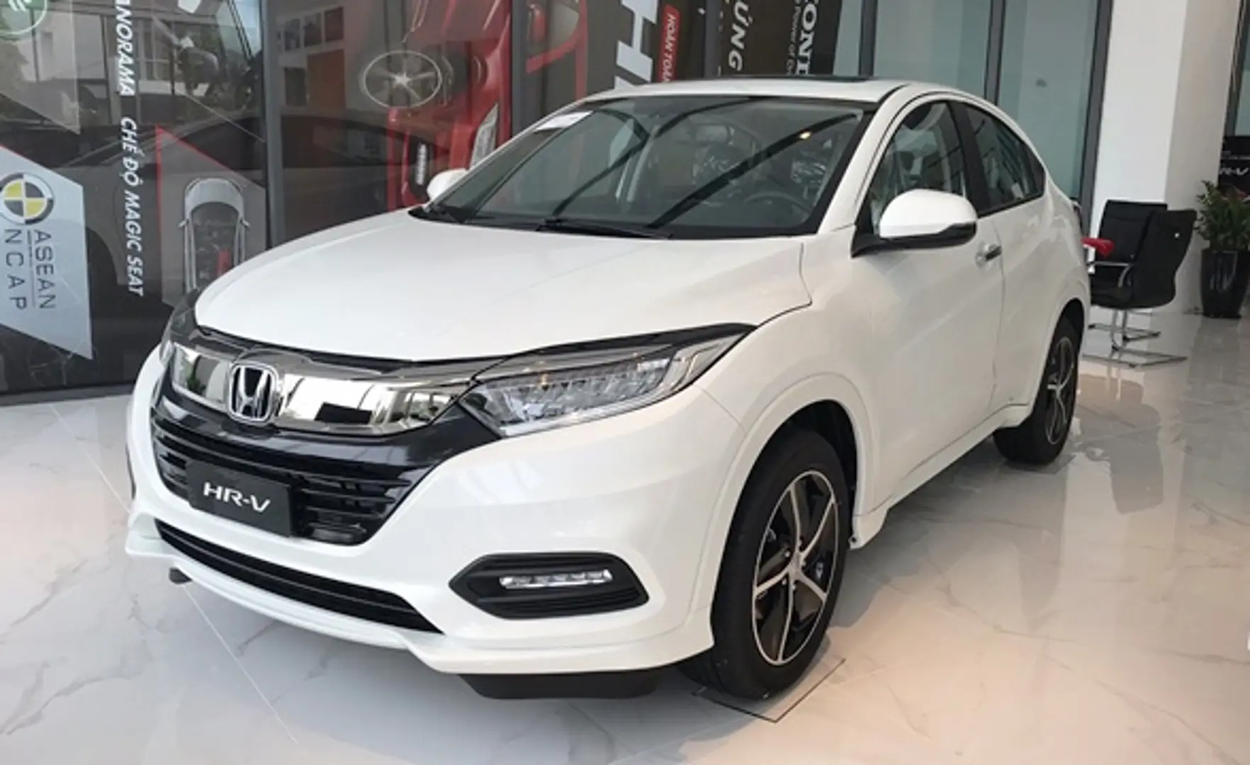 Giá xe ô tô hôm nay 10/7: Honda HR-V dao động từ 786 - 871 triệu đồng