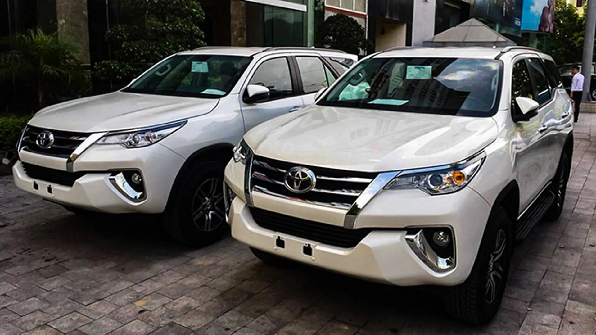 Toyota thu hồi 2 dòng xe Innova và Fortuner