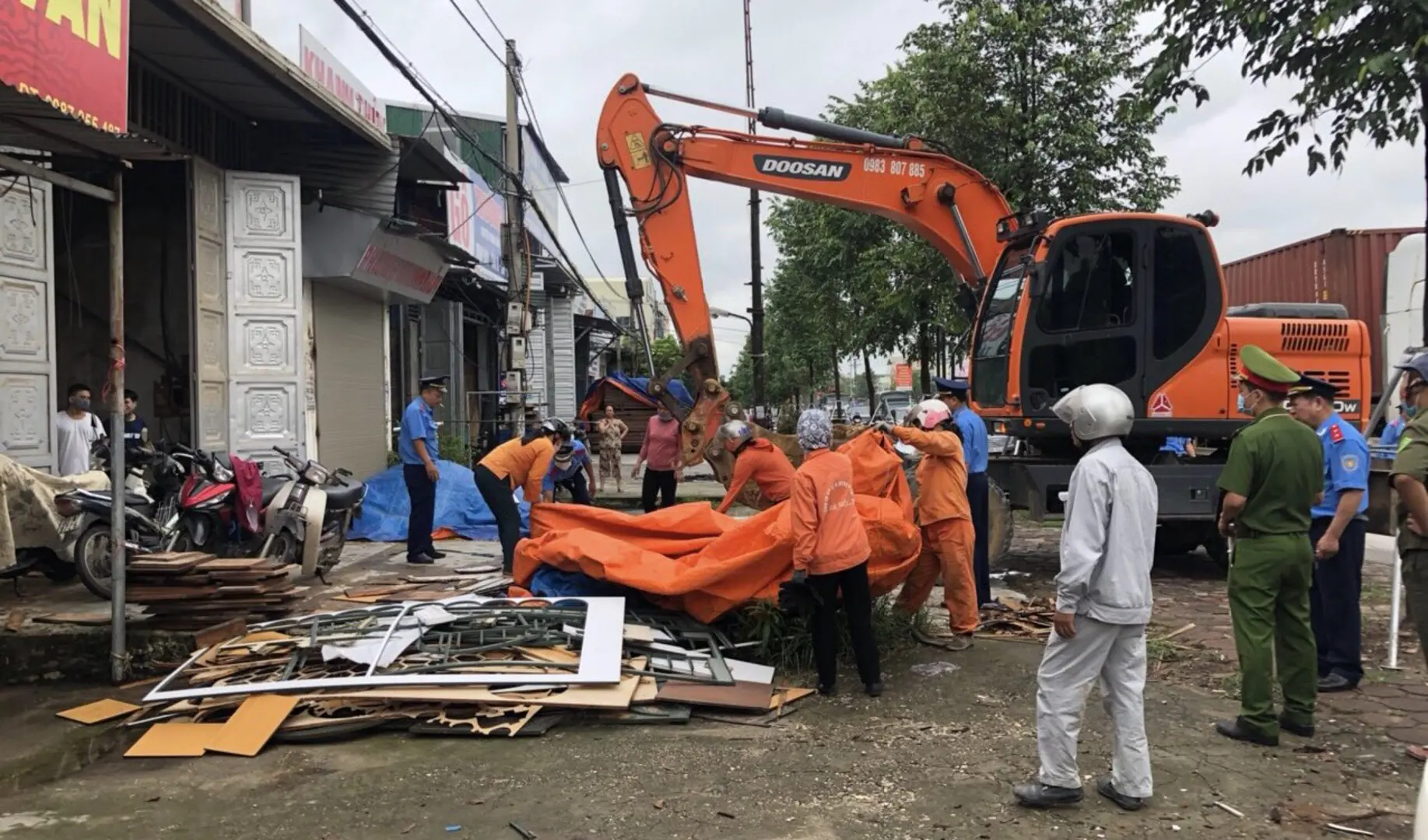 Hà Nội: Lập lại kỷ cương trật tự, an toàn giao thông tại Thạch Thất