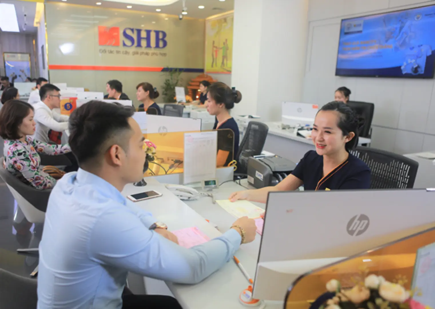 SHB tích cực giảm lãi suất cho vay khách hàng cá nhân