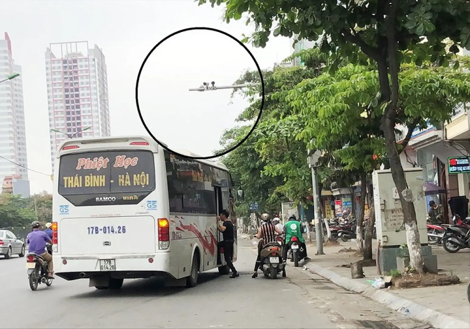 Lắp camera phạt nguội xe khách: Vẫn phải kiểm tra, kiểm soát