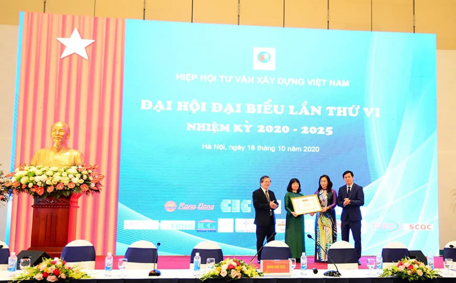 Bà Nguyễn Thị Duyên tiếp tục được bầu làm Chủ tịch Hiệp hội Tư vấn Xây dựng Việt Nam