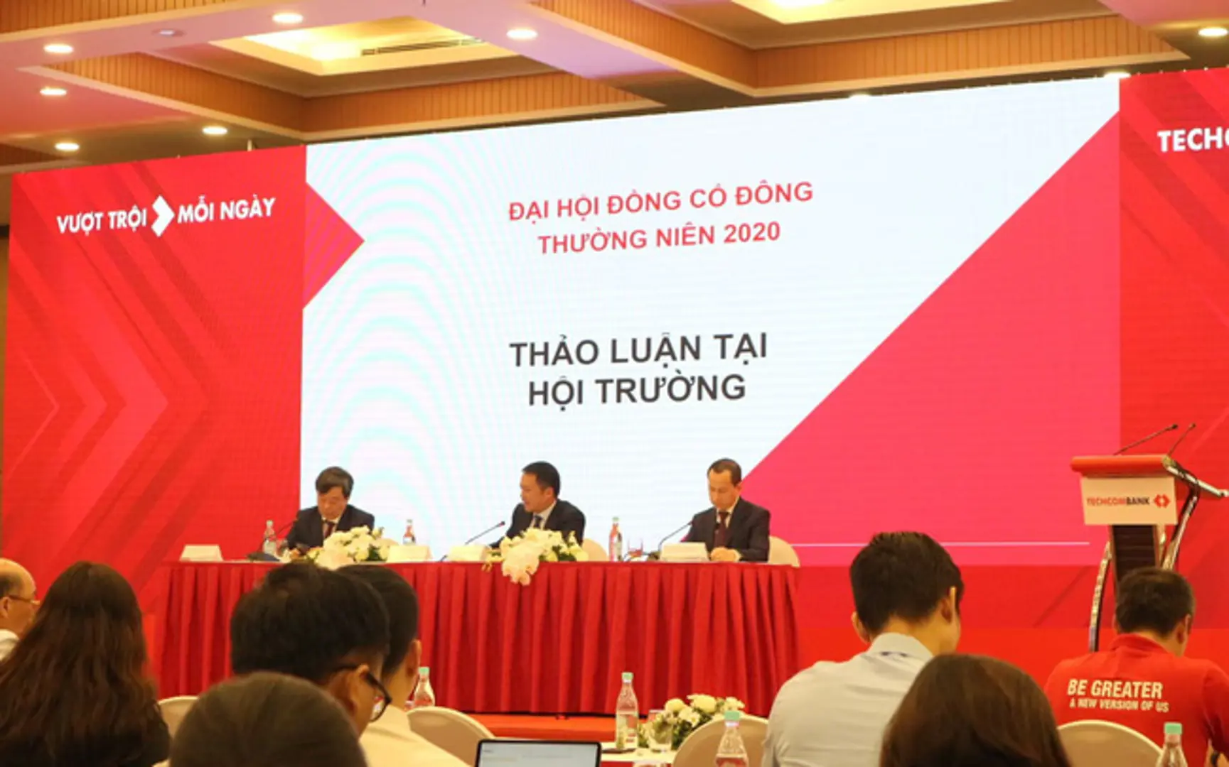 Chủ tịch HĐQT Techcombank: Thay vì làm việc với 10 khách hàng, chúng tôi chọn 3 khách hàng tốt