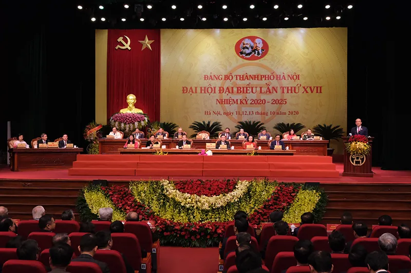 Thông qua Nghị quyết Đại hội đại biểu Đảng bộ TP Hà Nội lần thứ XVII: Xác định rõ các định hướng, mục tiêu tổng quát, 3 khâu đột phá, 20 chỉ tiêu cụ thể