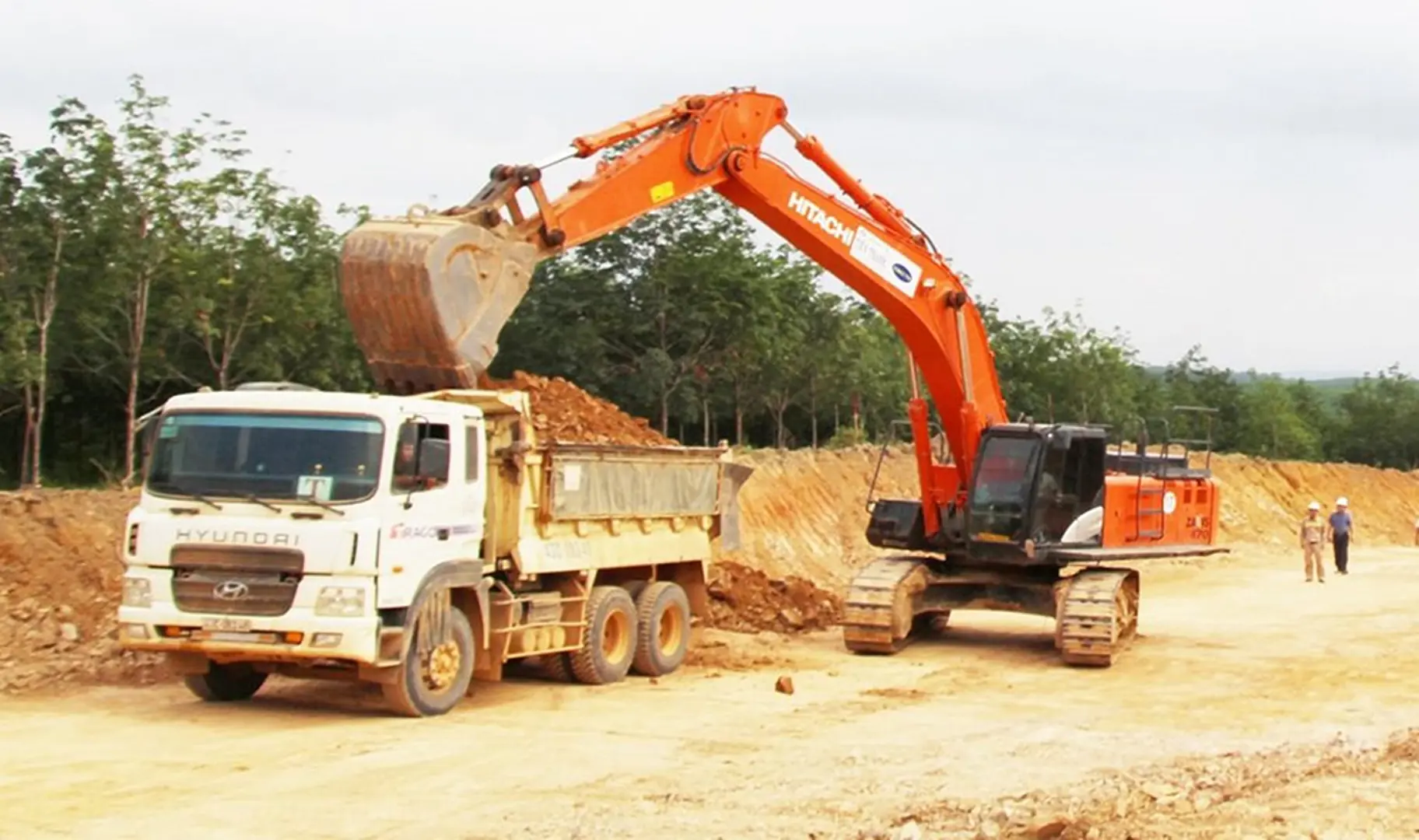 Quảng Trị hoàn thành giải phóng mặt bằng cao tốc Cam Lộ - La Sơn