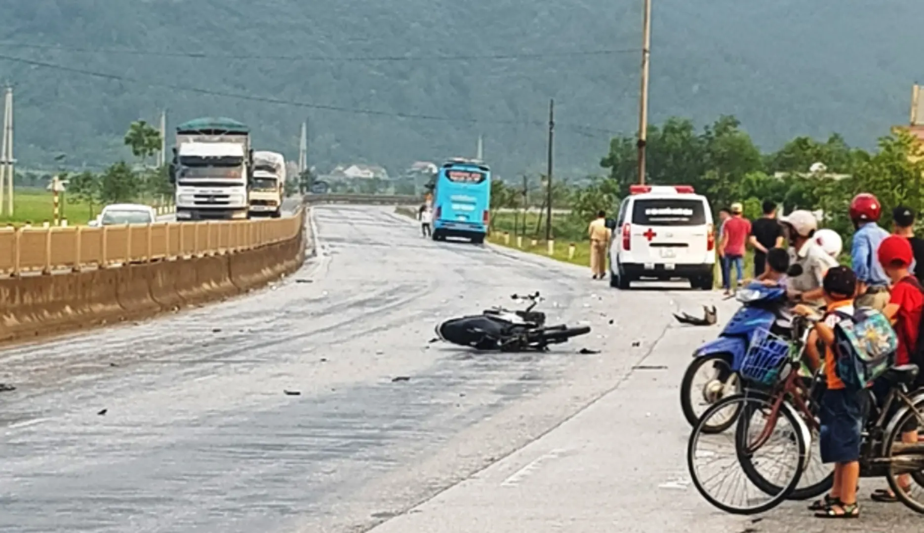 Tai nạn giao thông mới nhất hôm nay 19/9: Hai vụ tai nạn xảy ra liên tiếp khiến 2 người tử vong