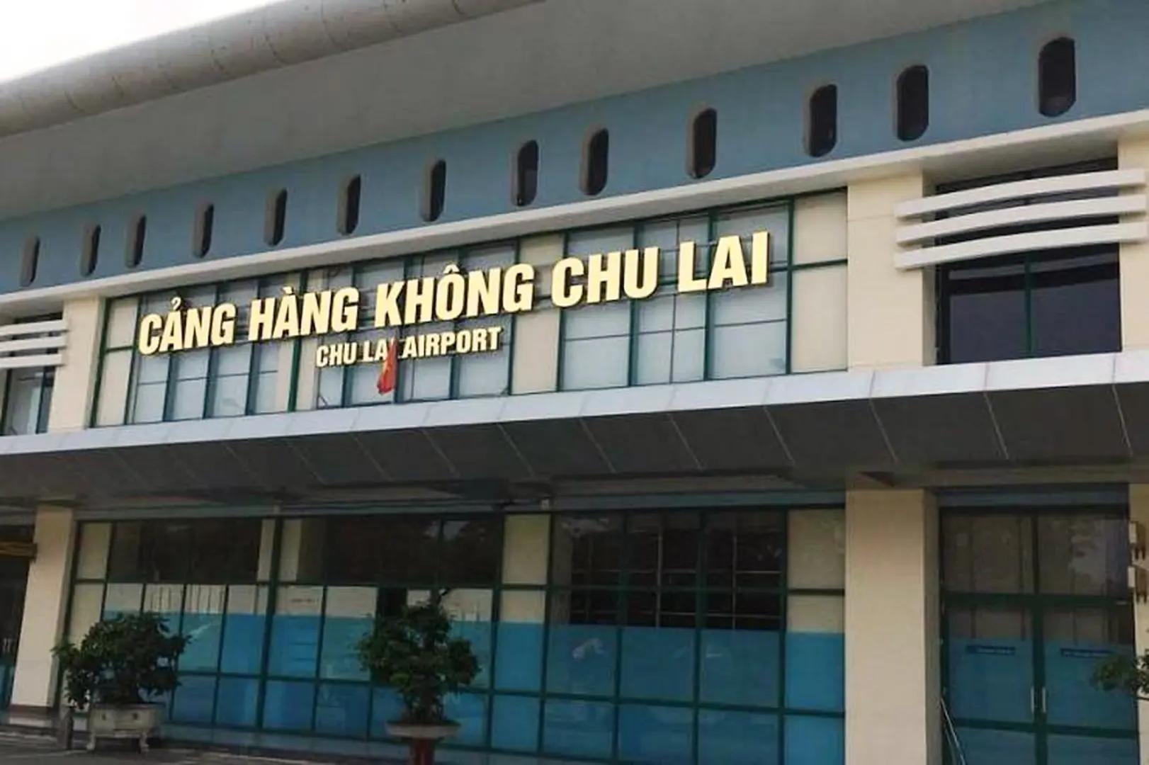 Phạt 8,5 triệu đồng nữ hành khách làm loạn trên máy bay