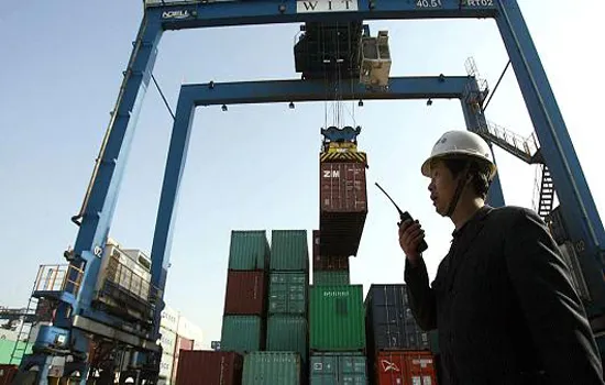 Nợ toàn cầu tăng kỷ lục lên tới 233 nghìn tỷ USD