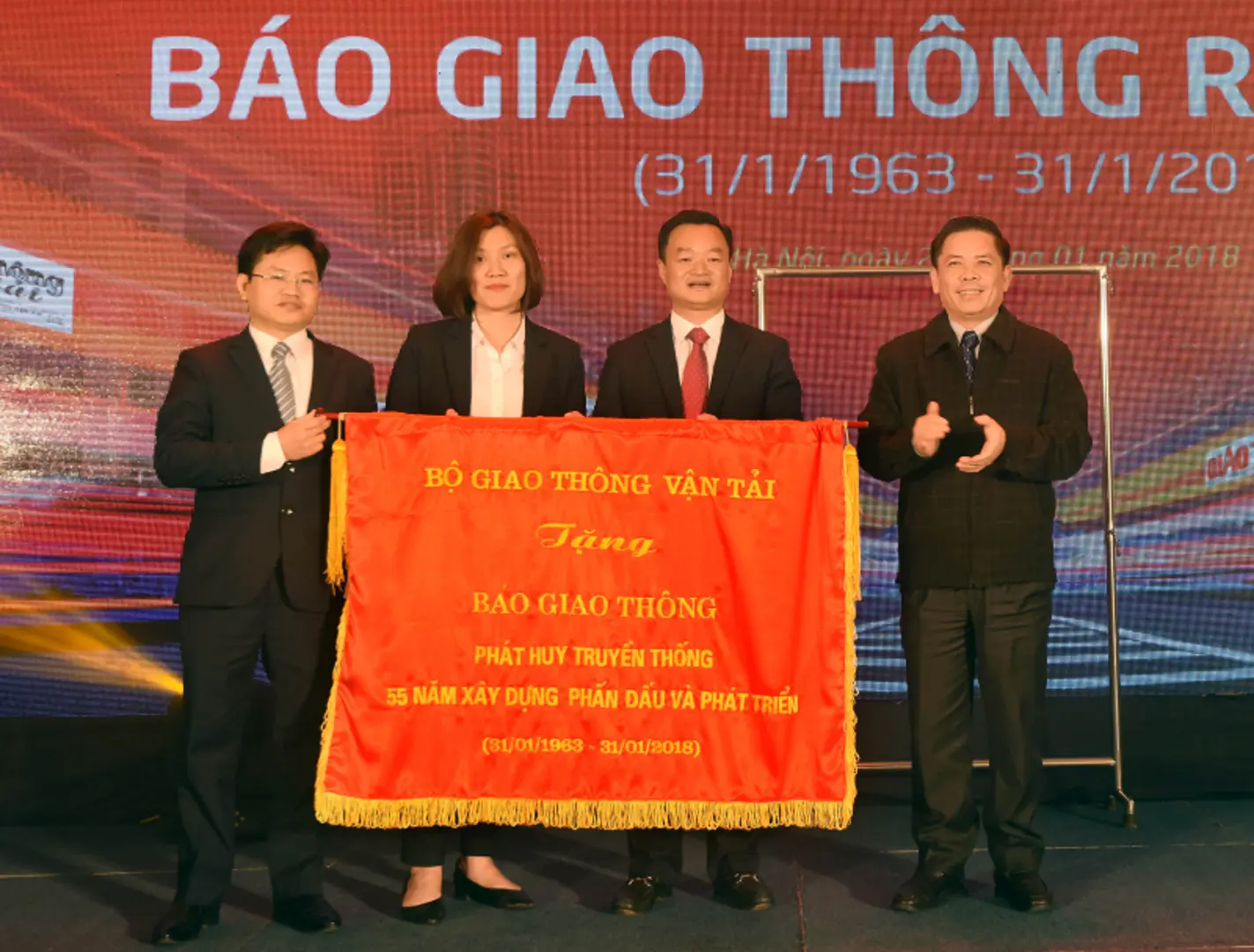 Báo Giao thông 55 năm nhanh nhạy, sắc bén và nhân văn