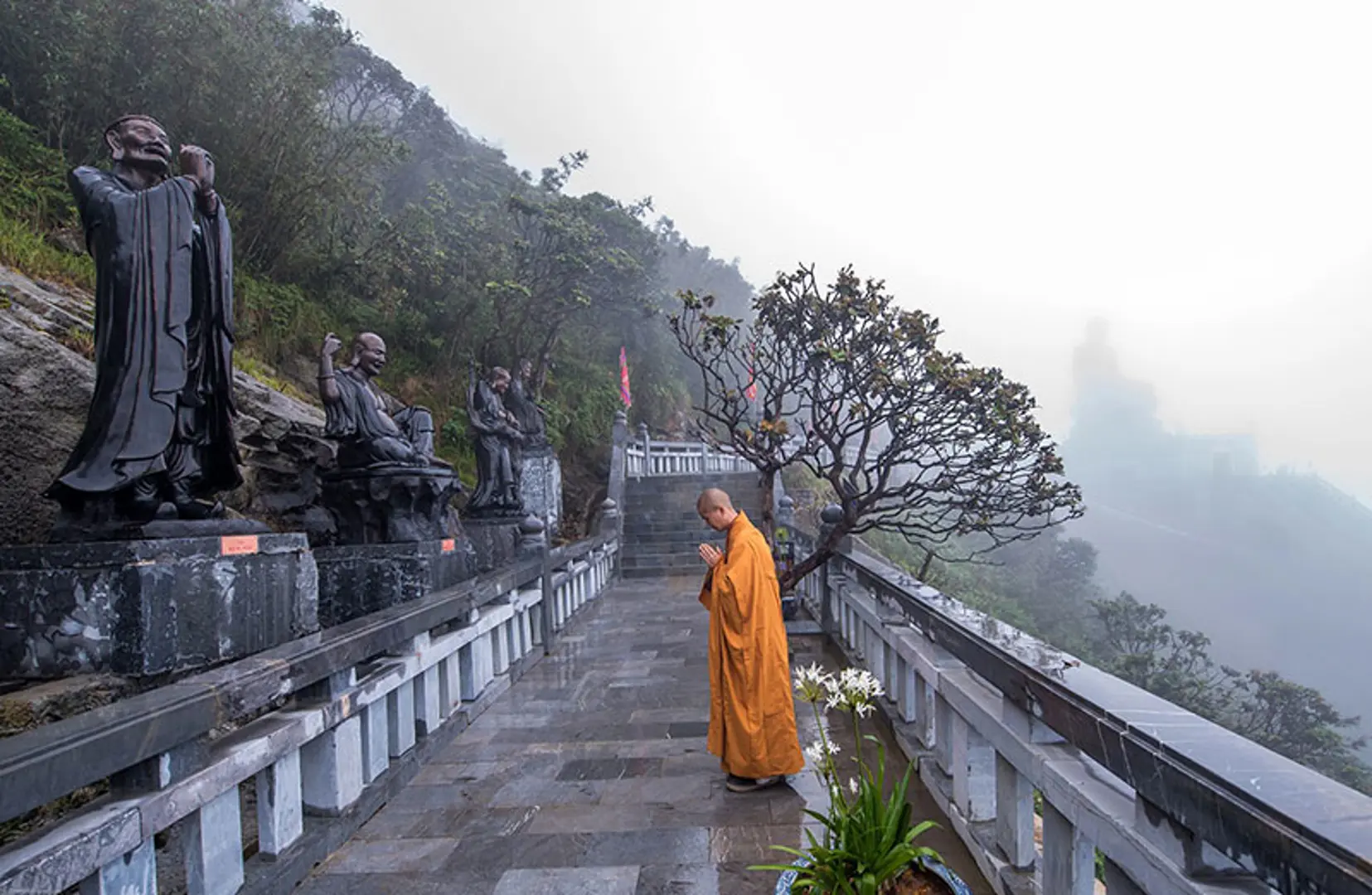 Hành hương về Tây Bắc trong mùa Vu Lan báo hiếu