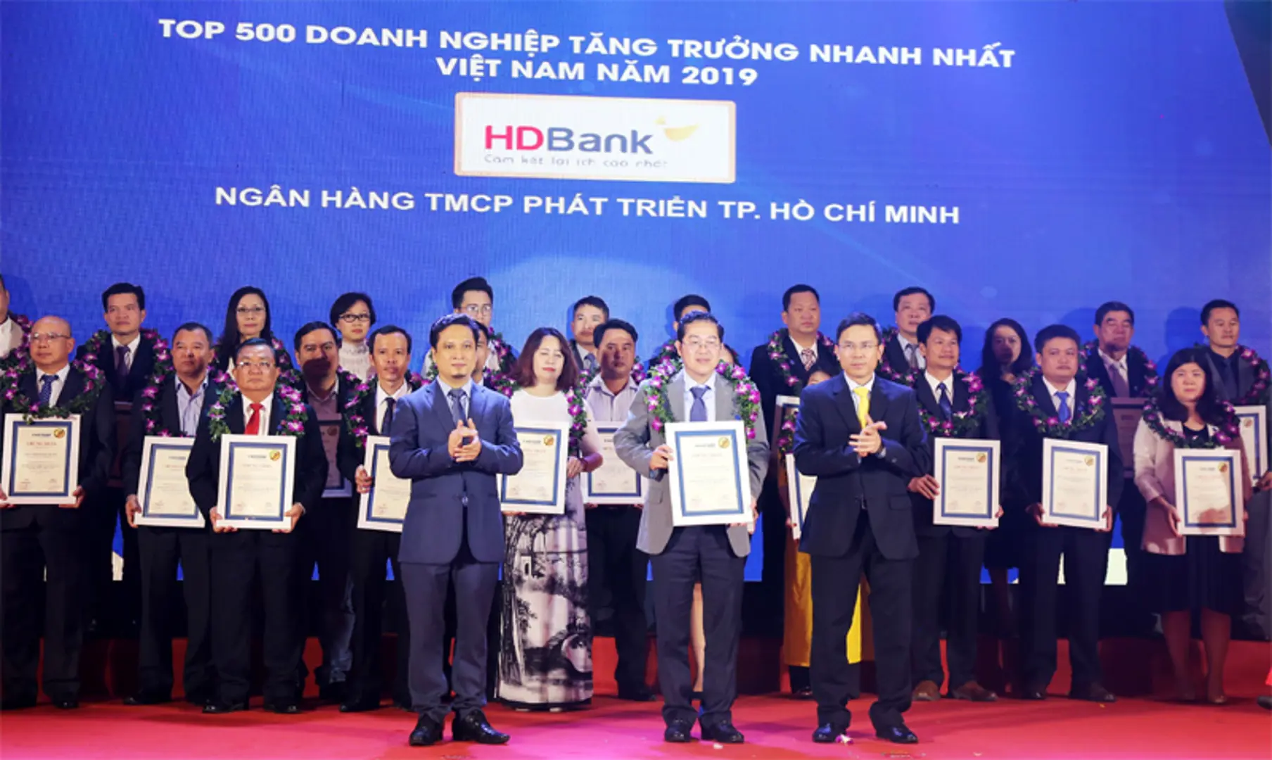 HDBank lọt Top 5 Ngân hàng có tốc độ tăng trưởng nhanh nhất năm 2019