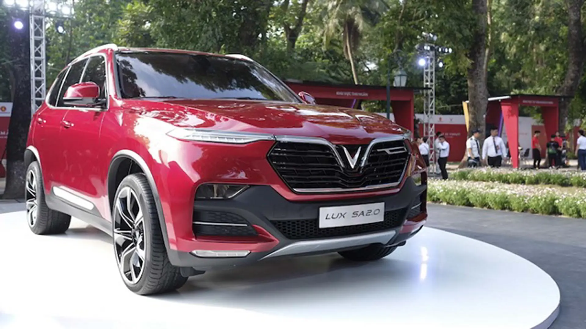 Nhiều mẫu ô tô mới được giới thiệu tại triển lãm Vietnam Autoexpo 2019