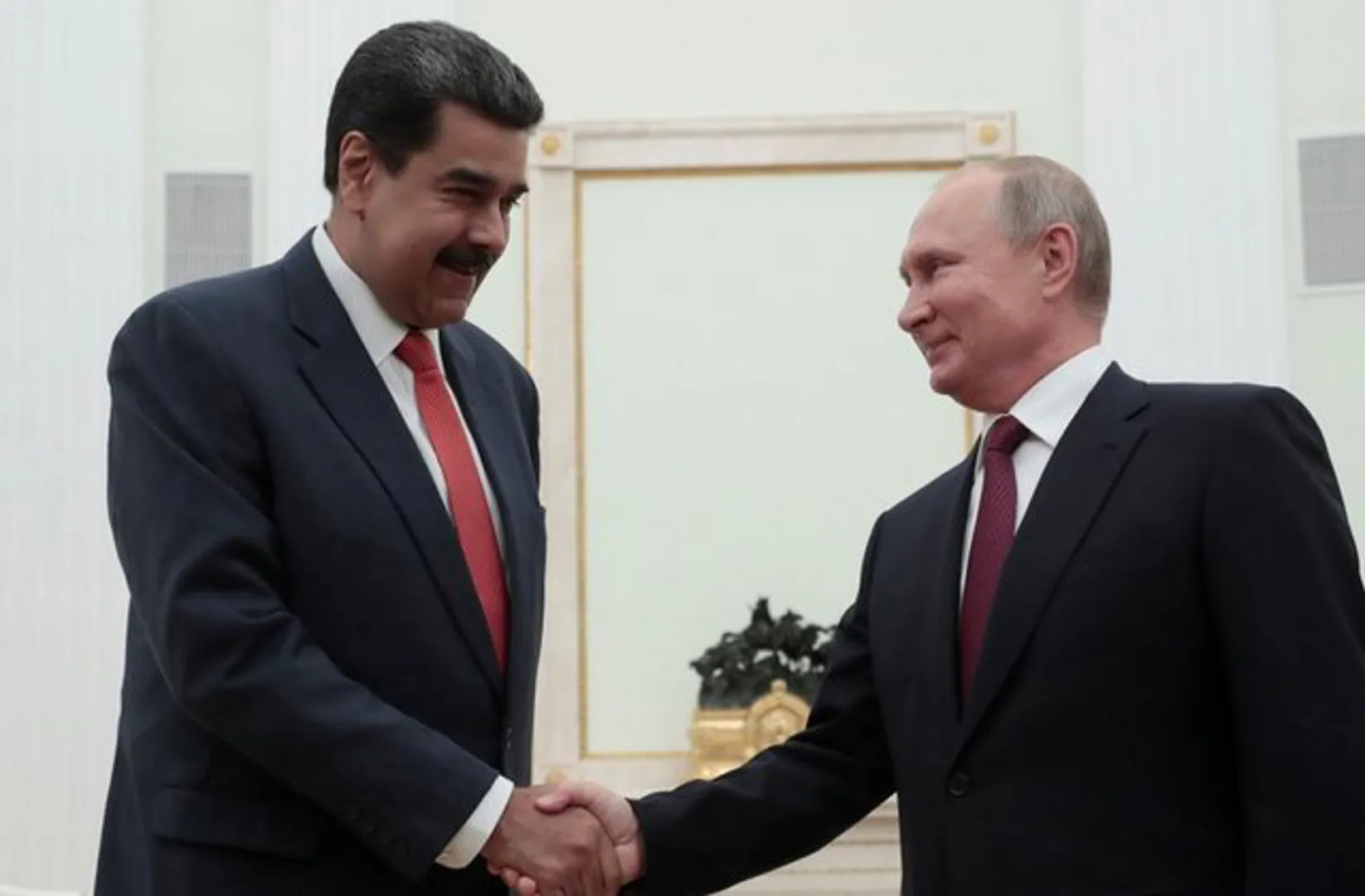 Tổng thống Putin ủng hộ đối thoại giữa Tổng thống Venezuela và lực lượng đối lập