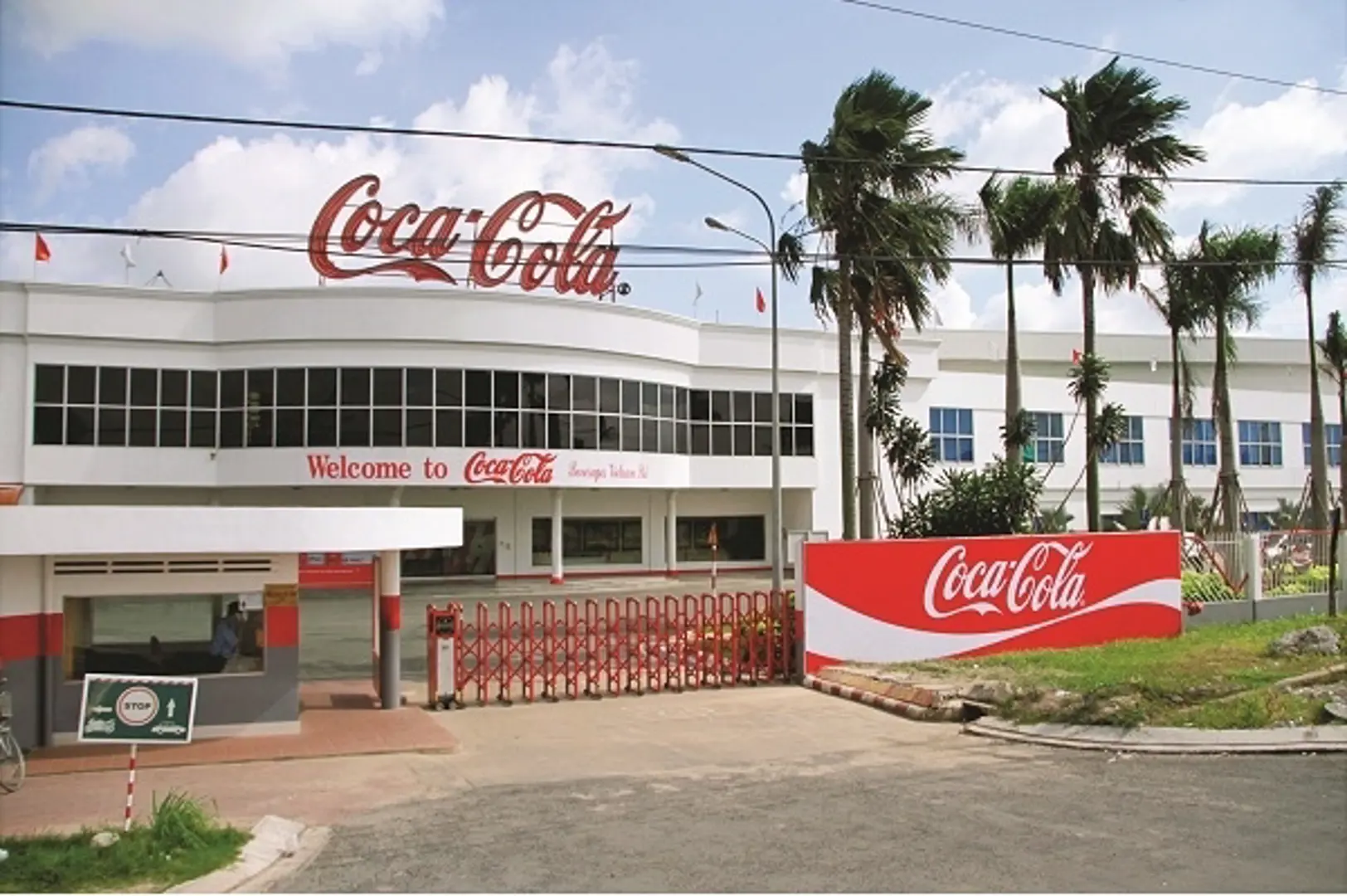 Coca-Cola Việt Nam bị truy thu hơn 800 tỷ đồng tiền thuế: Nhiều người Việt bức xúc “nghỉ uống” Coca-Cola