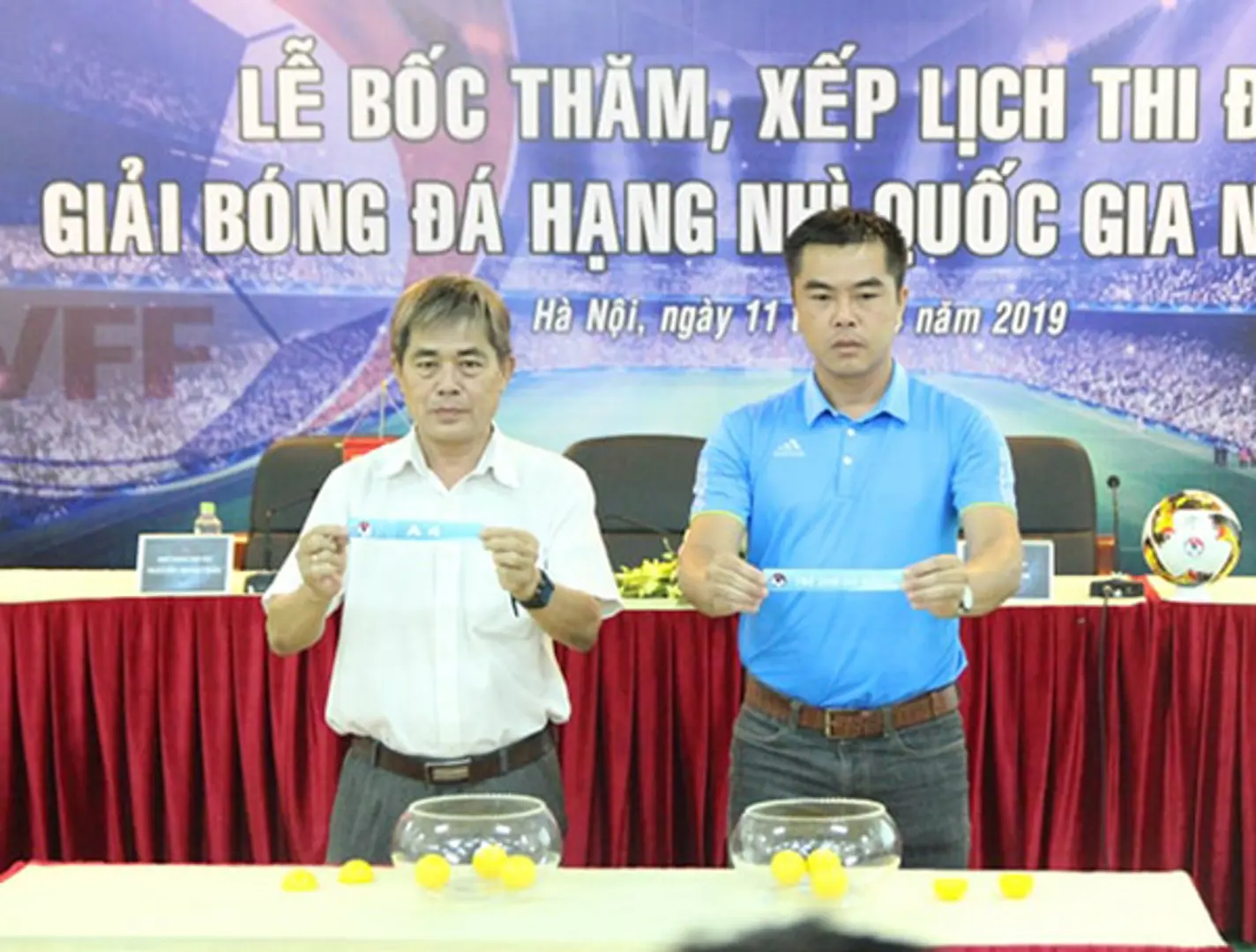 14 đội bóng tranh tài tại Giải Hạng Nhì Quốc gia năm 2019