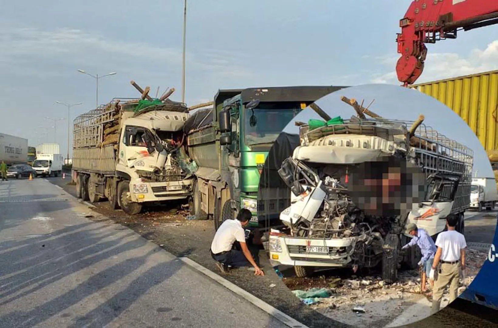 Tai nạn 2 người tử vong khiến hàng dài phương tiện ùn ứ trên cầu Thanh Trì