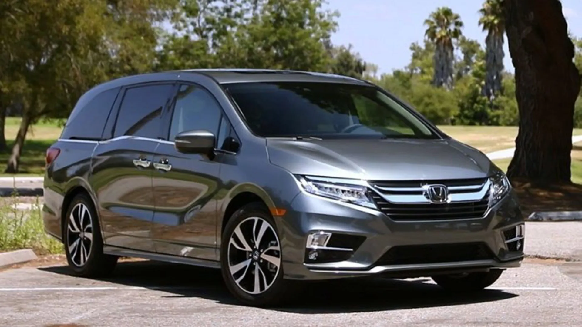 Honda triệu hồi hơn 650 xe Odyssey và Accord tại Việt Nam