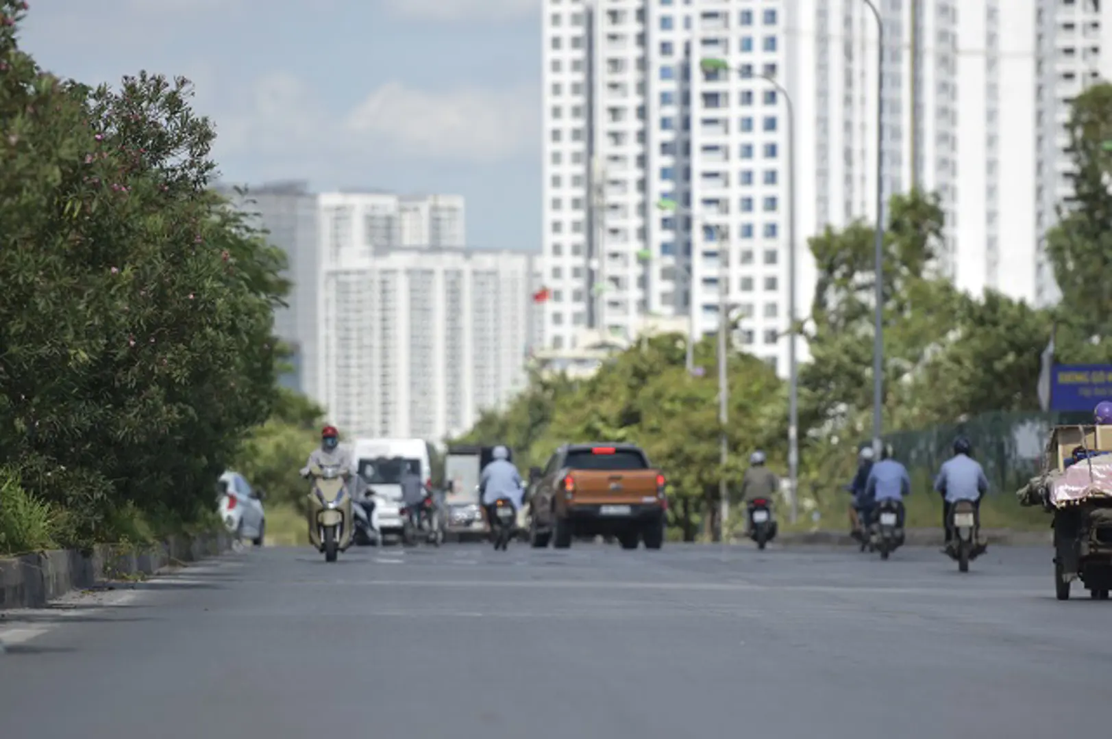 2 khu vực nội thành có chất lượng không khí tốt nhất trong nắng nóng gay gắt tại Hà Nội