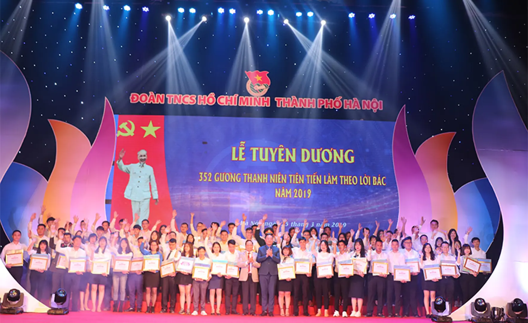 Tuyên dương 352 thanh niên tiên tiến làm theo lời Bác năm 2019