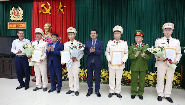 Sóc Sơn điều động, bổ nhiệm 166 công an chính quy về các xã