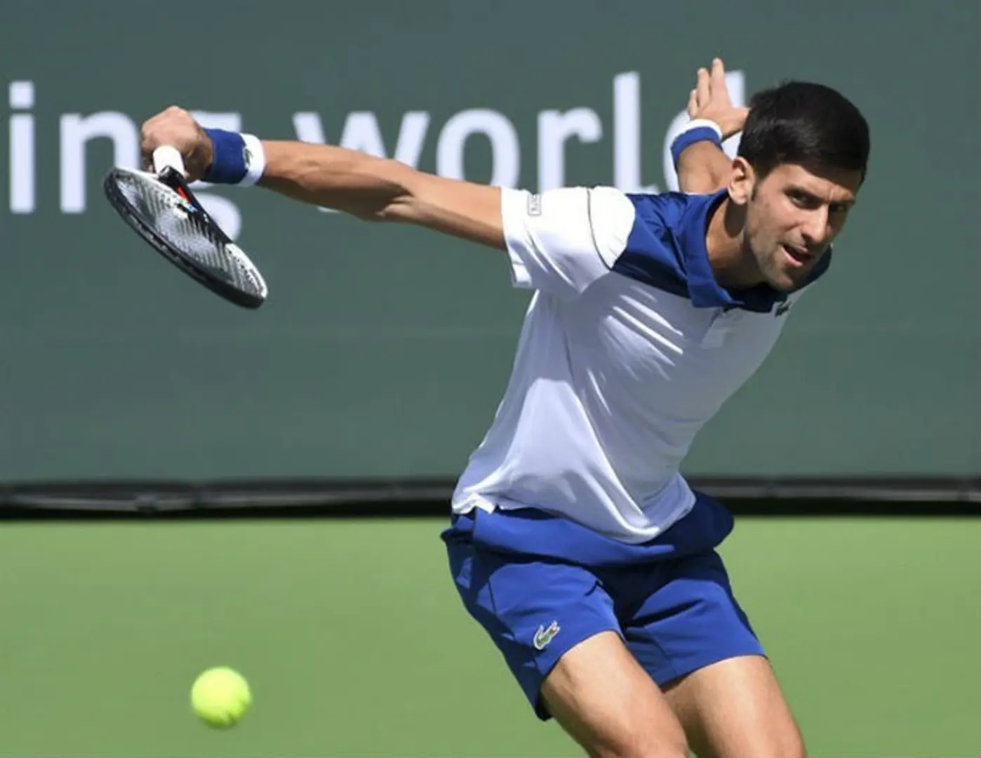 Djokovic nhận thất bại gây sốc ngay ngày đầu Barcelona Open