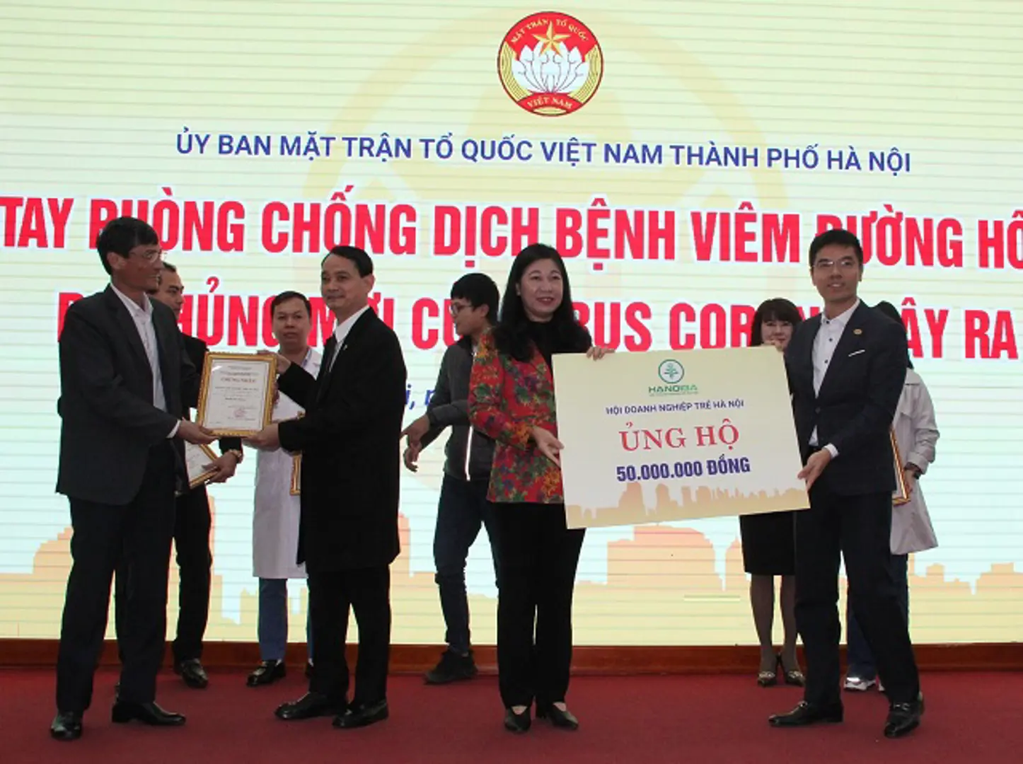 Doanh nghiệp trẻ Hà Nội chung tay, đẩy lùi dịch bệnh Covid-19