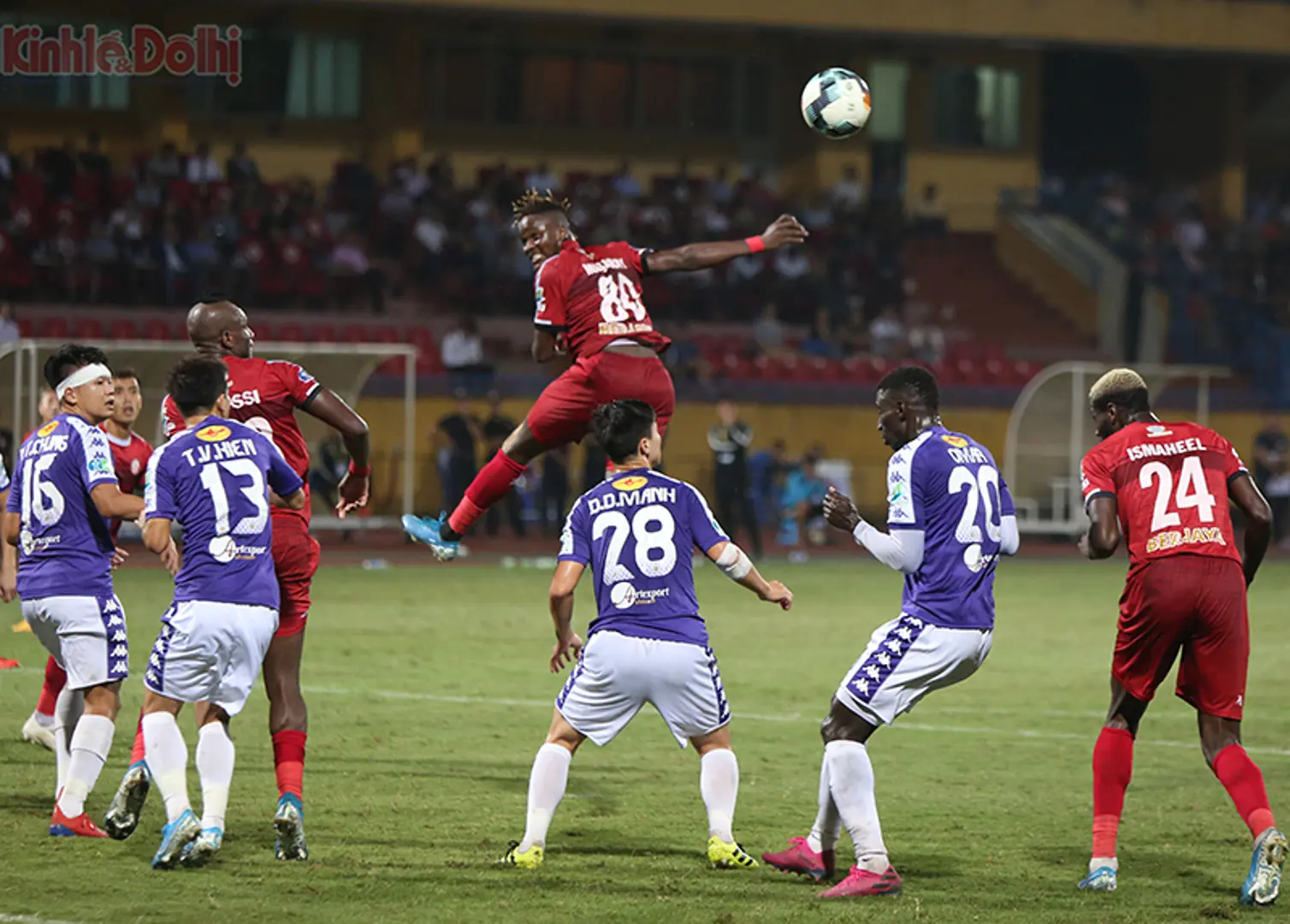 Hà Nội FC lên tiếng về bàn thắng gây tranh cãi vào lưới TP Hồ Chí Minh