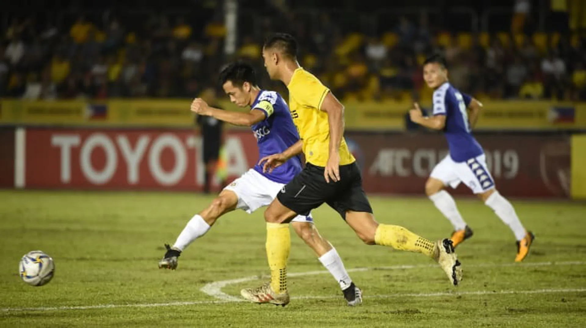 Hà Nội FC giành lợi thế trước trận bán kết lượt về AFC Cup