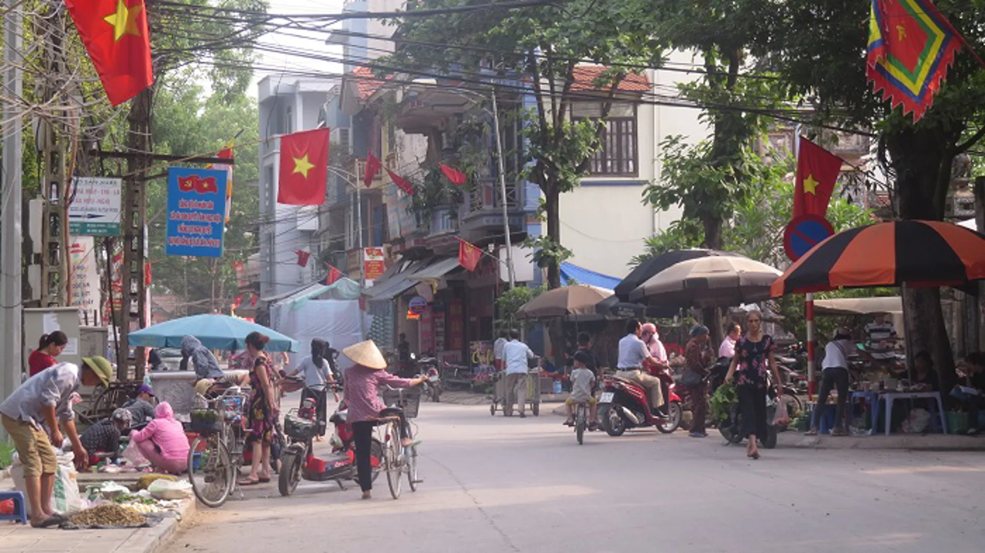 Chợ cóc tại xã Sài Sơn, huyện Quốc Oai: Bất lực trước vi phạm