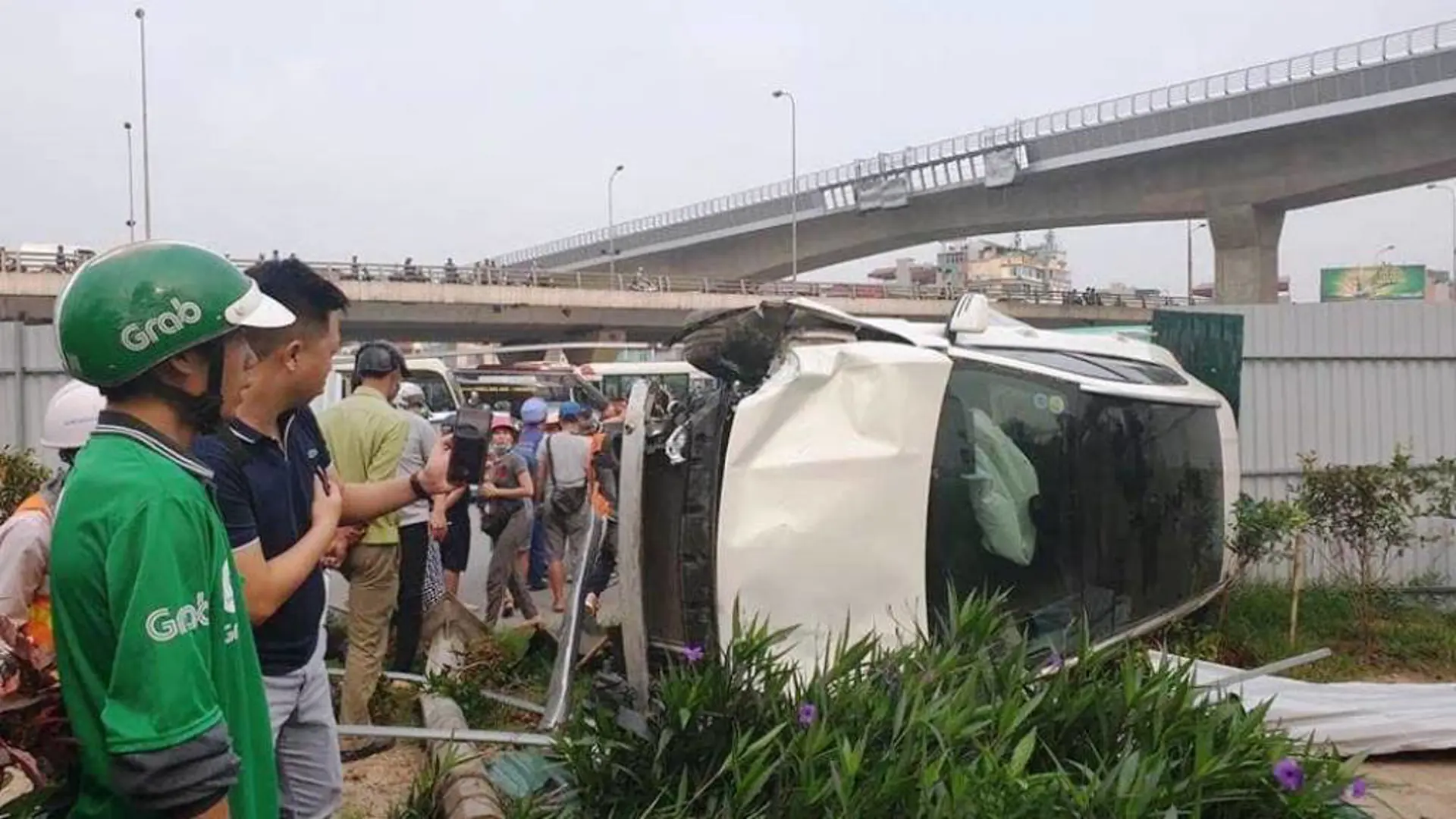 Khi “bóng hồng” là “điểm đen” trong tai nạn giao thông