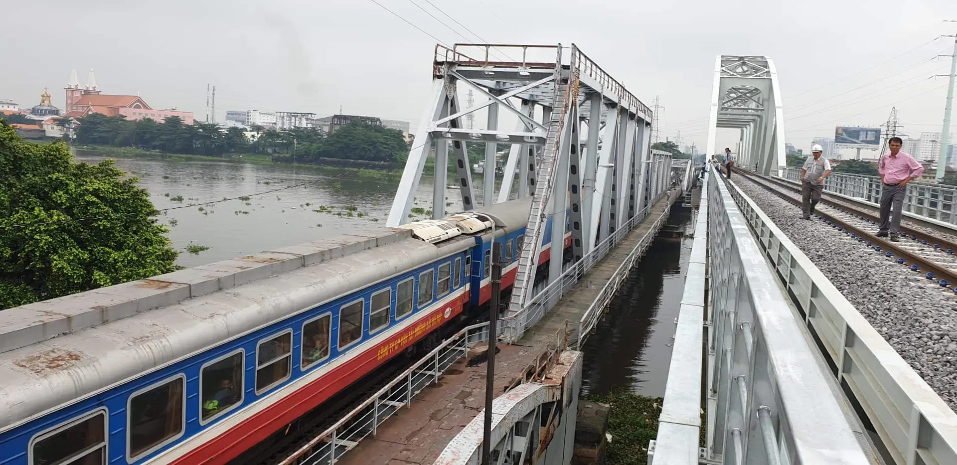 TP Hồ Chí Minh: Cầu đường sắt Bình Lợi mới chính thức thông tàu sau 4 năm thi công