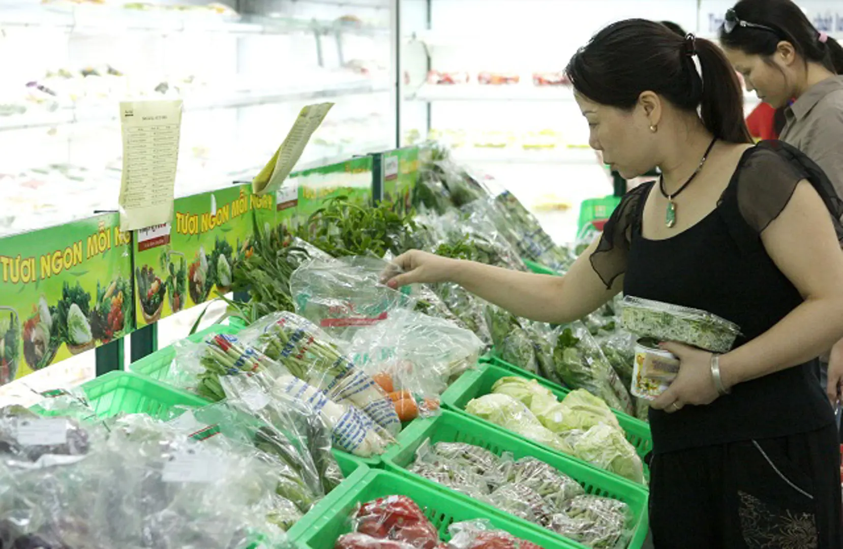 Phát triển hệ thống thương mại dịch vụ: Chờ cái “bắt tay” giữa sản xuất và tiêu thụ