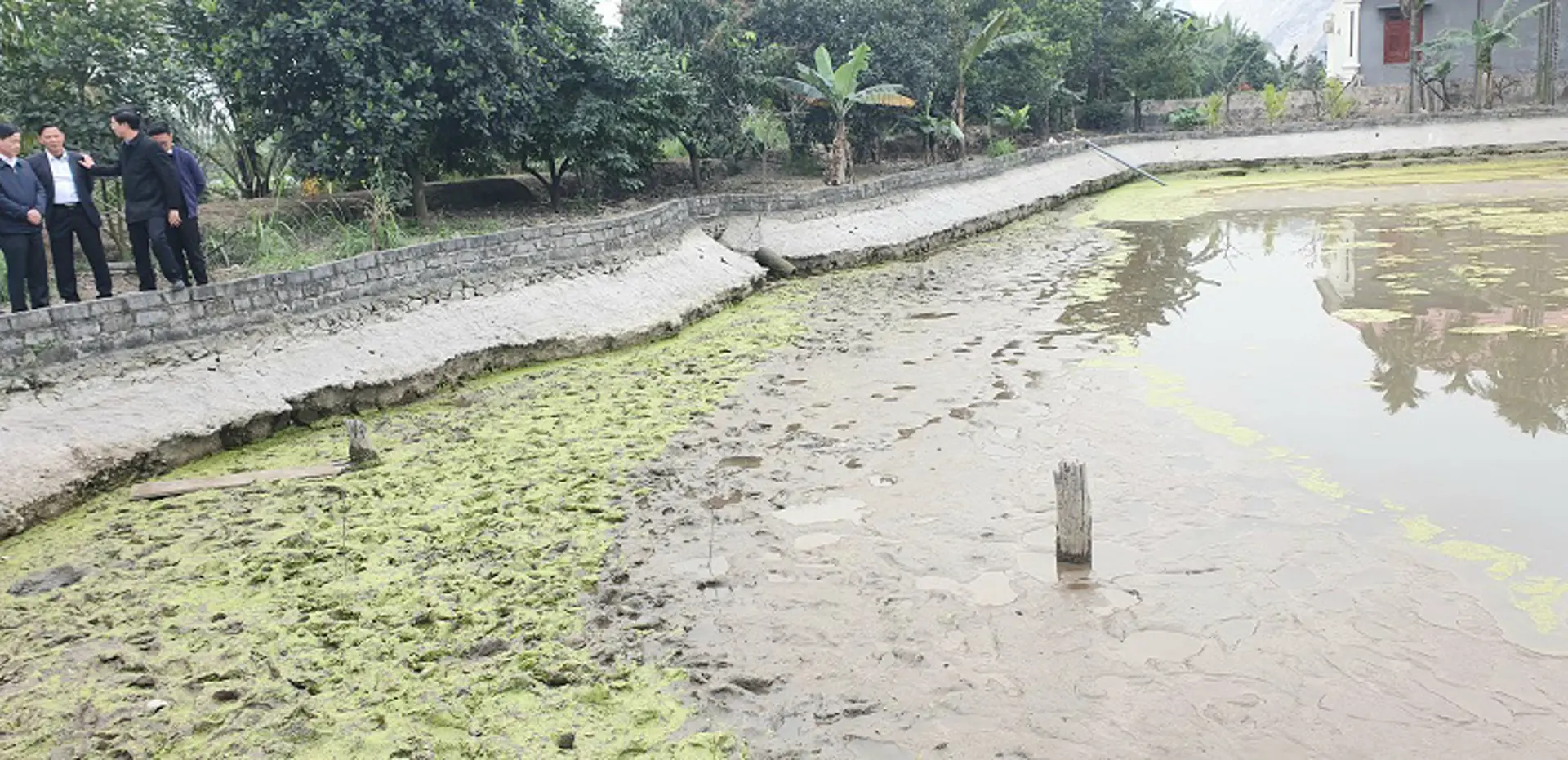 Tiếp tục khai quật bãi cọc tại xã Lại Xuân, Thủy Nguyên, Hải Phòng