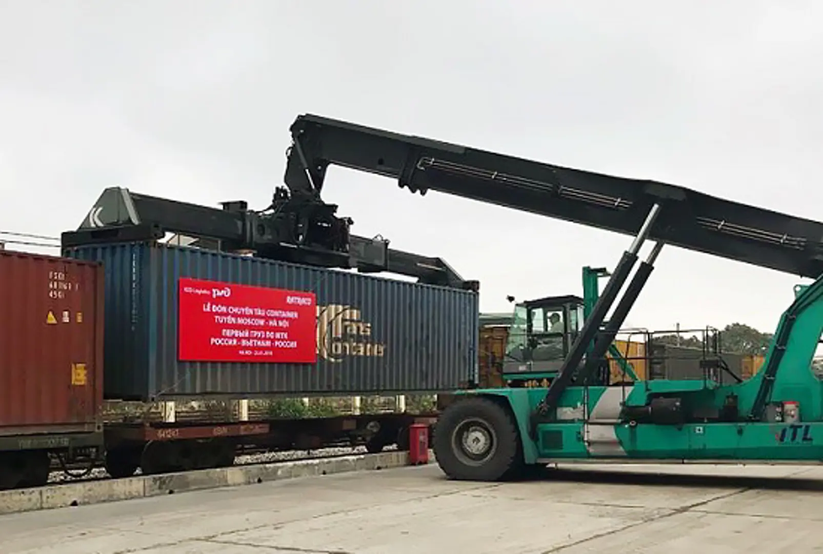 Đón chuyến tàu vận tải container đầu tiên tuyến đường sắt Moscow - Hà Nội - Moscow