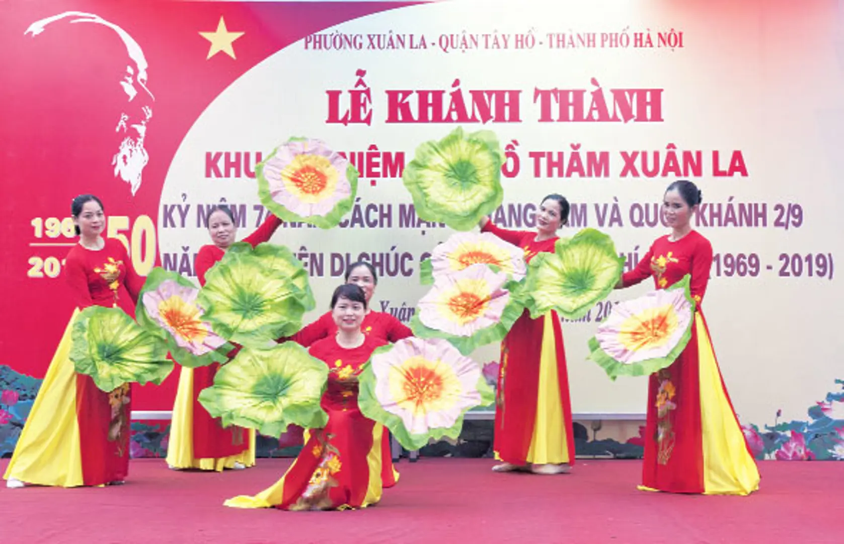 Khánh thành nhà lưu niệm Bác Hồ