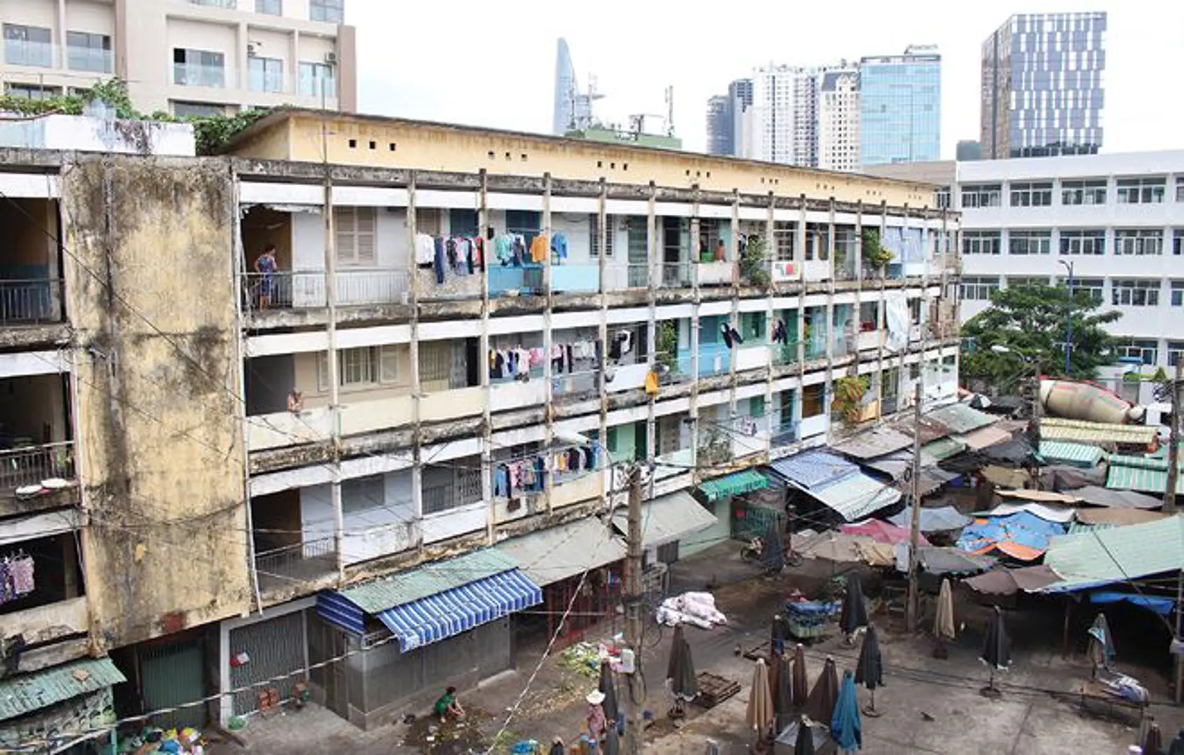 TP Hồ Chí Minh: Xây mới, di dời hàng loạt chung cư cũ