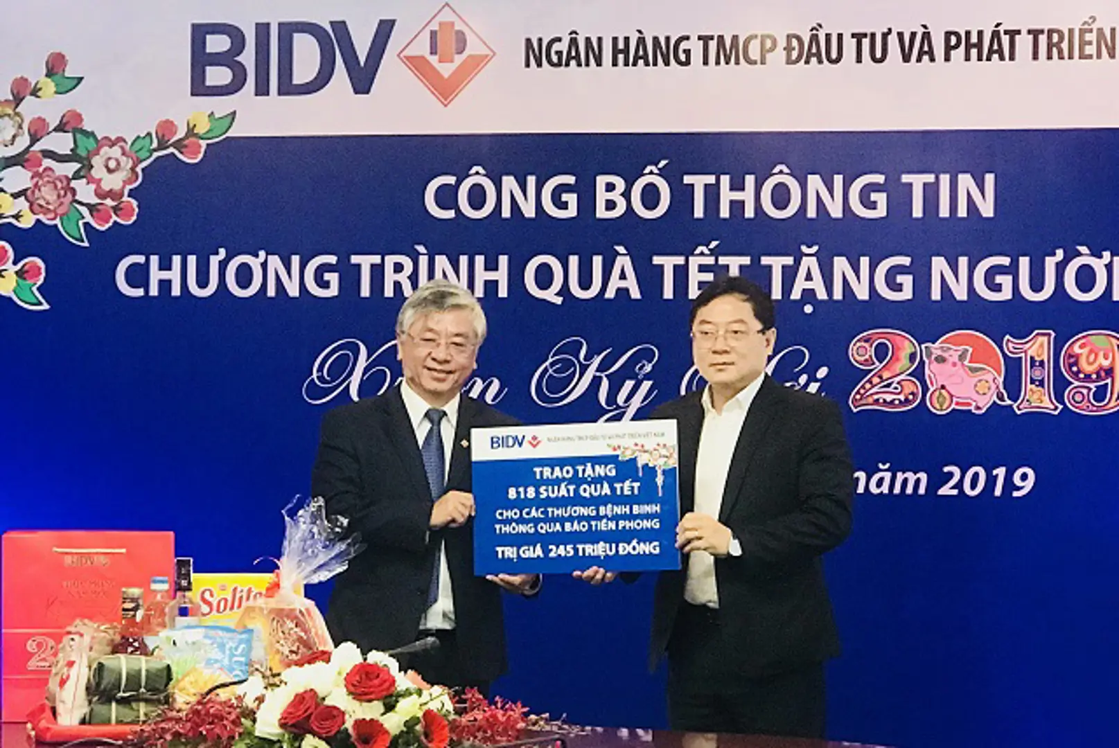 BIDV giành 20 tỷ đồng tặng quà Tết cho đồng bào nghèo