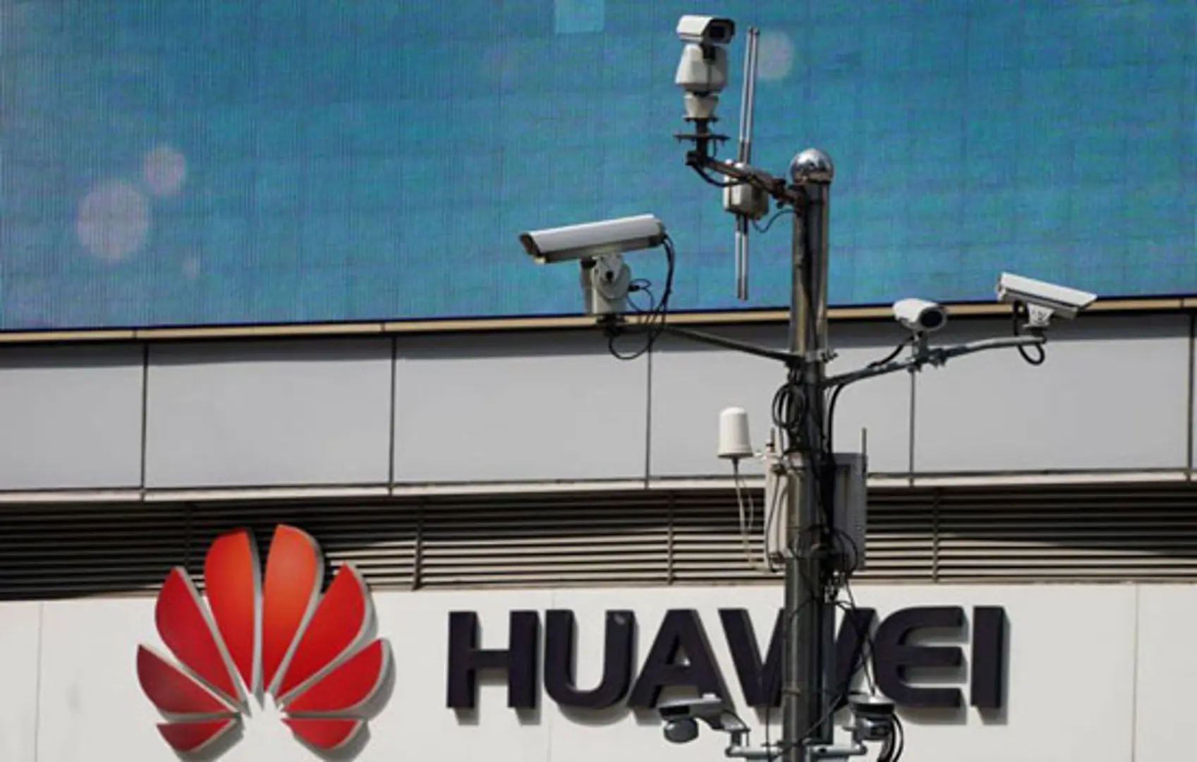 Mỹ và Đức leo thang bất đồng quanh việc “cấm cửa” 5G Huawei