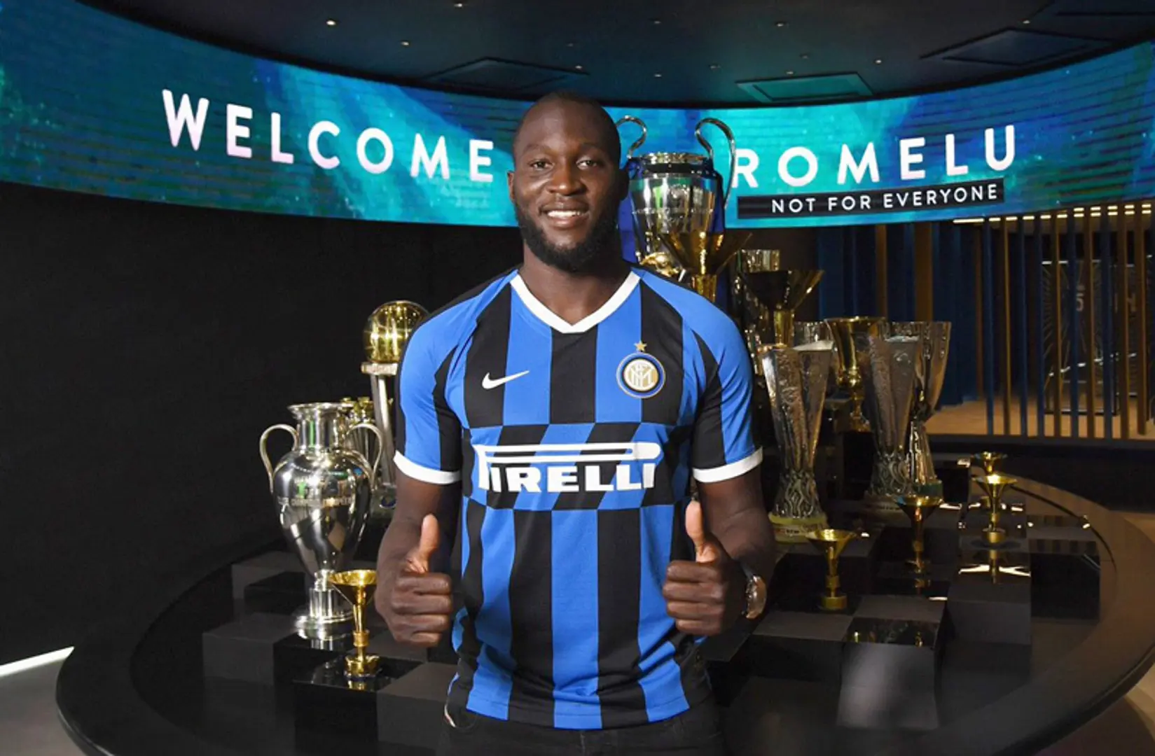 Lukaku chính thức trở thành người của Inter Milan