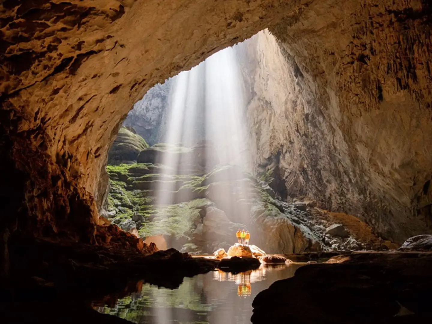 Tạm ngừng khai thác hang Sơn Đoòng