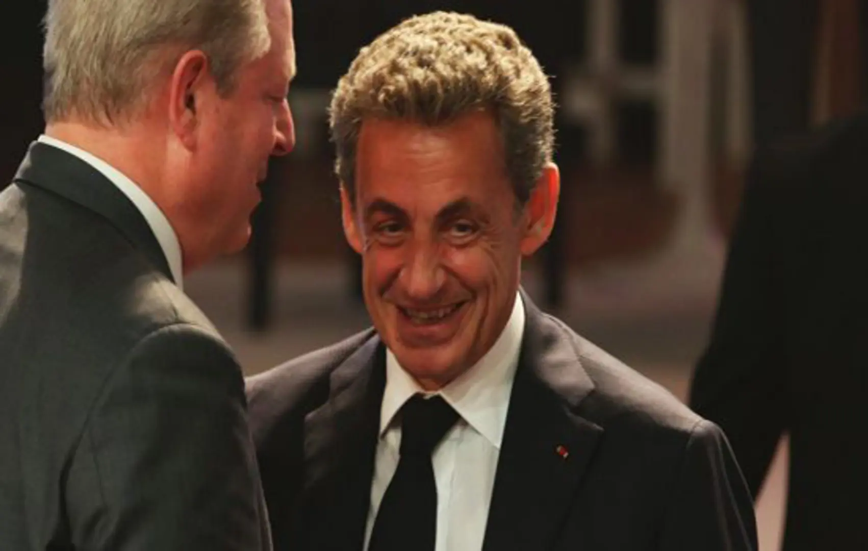 Cựu Tổng thống Pháp Nicolas Sarkozy bị tạm giam để điều tra bê bối tài chính