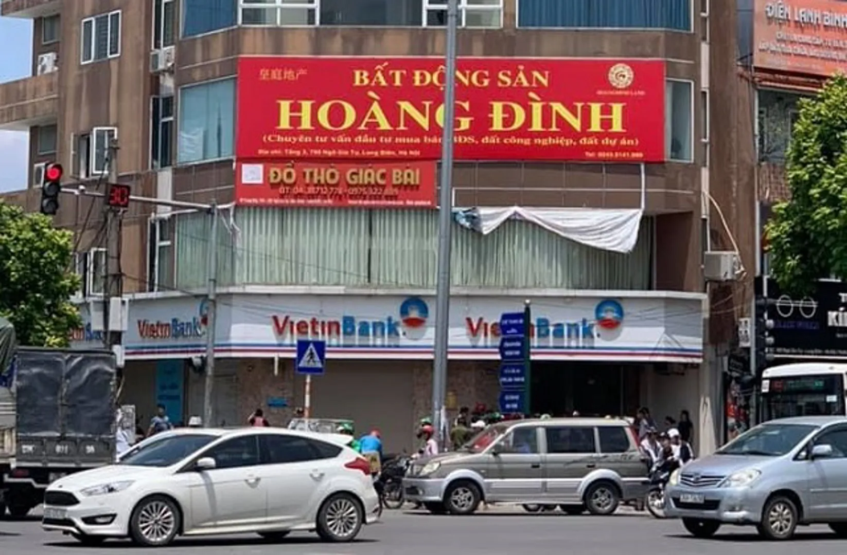 Hà Nội: Tóm gọn nam thanh niên dùng súng giả đi cướp ngân hàng