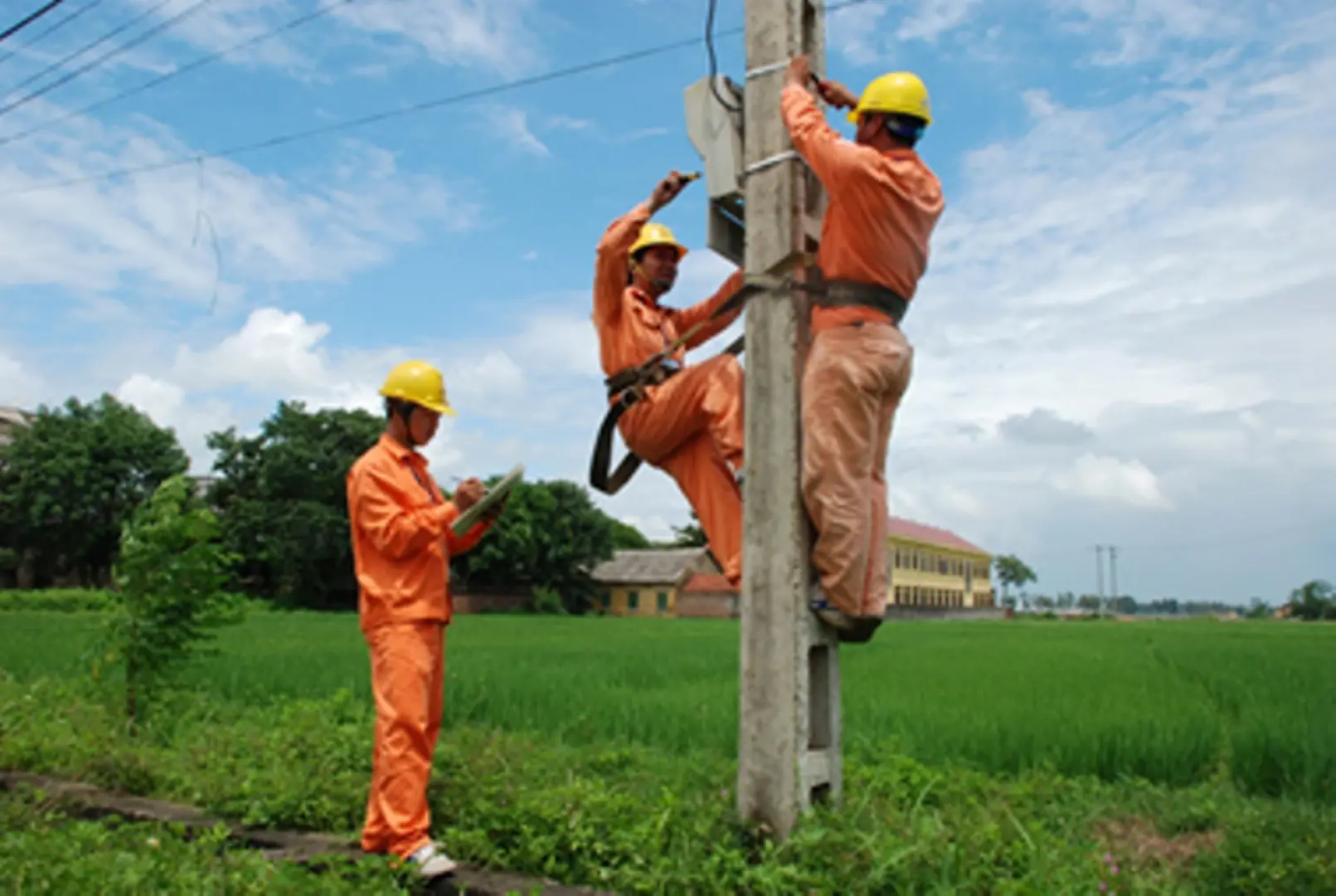 Hà Nội: Nông thôn phủ kín điện lưới quốc gia